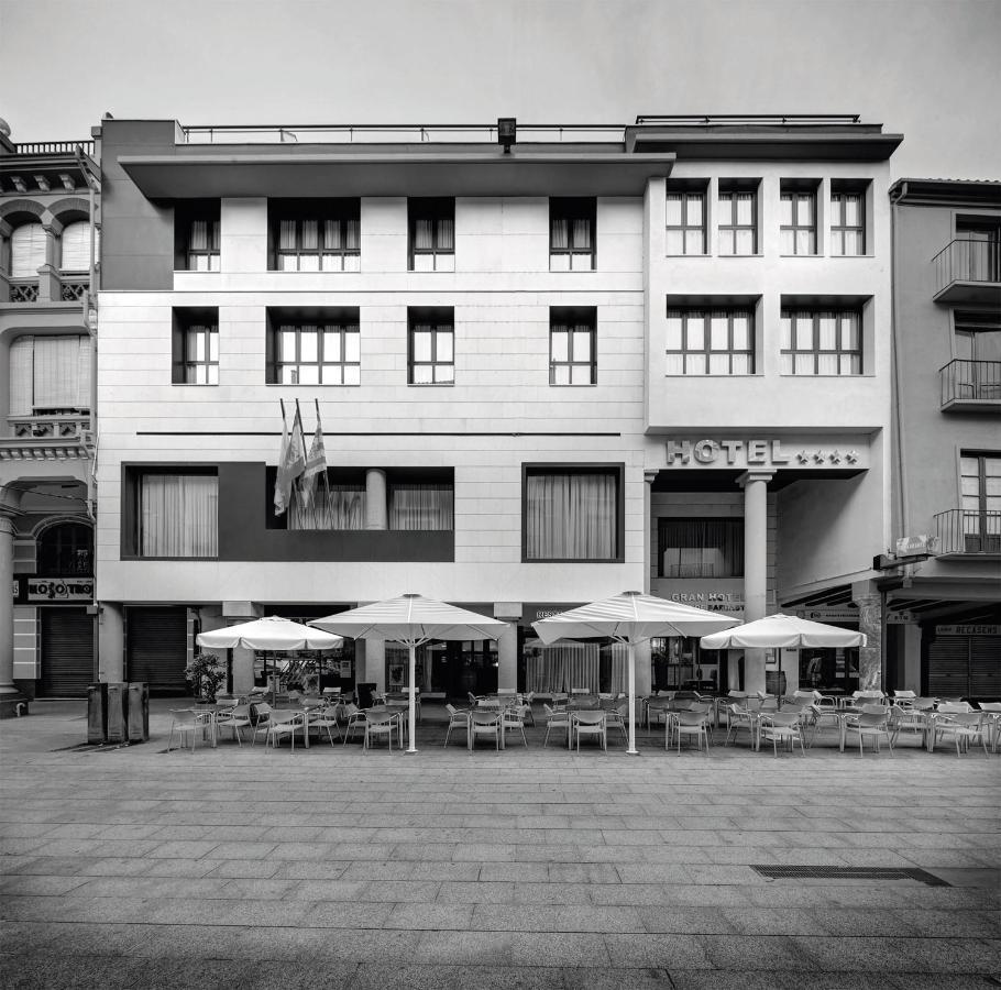 Gran Hotel Ciudad De Barbastro Zewnętrze zdjęcie