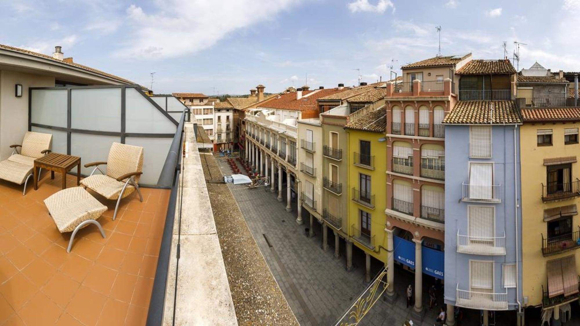 Gran Hotel Ciudad De Barbastro Zewnętrze zdjęcie